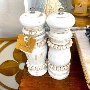 Mud Pie Salt and Pepper shakers